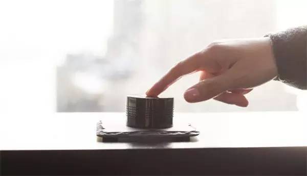 1490874494-1989-2502701-5e6cfd8398e1da47