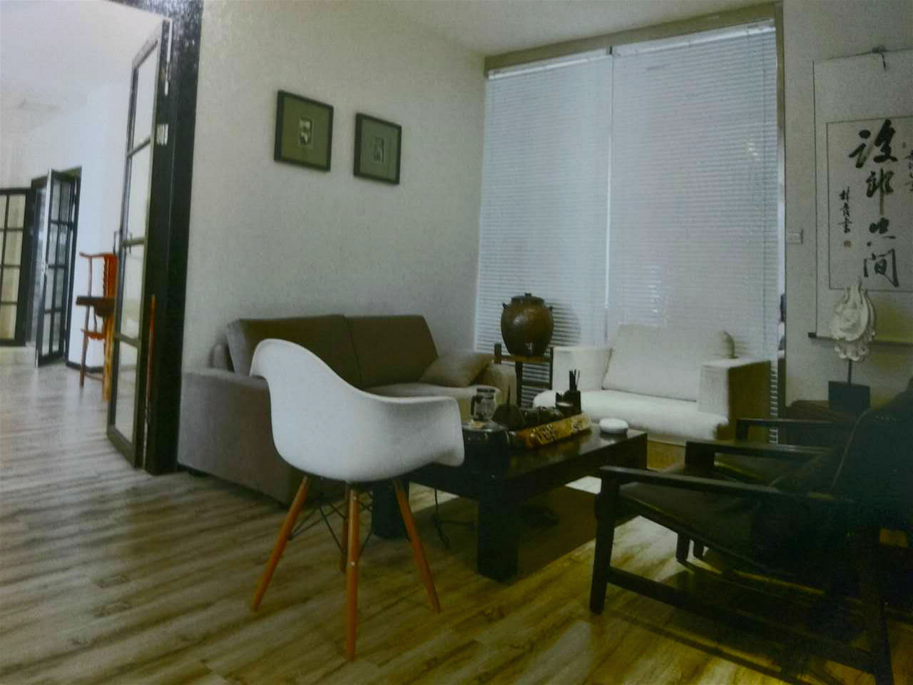 中式風(fēng)格的小型辦公室家具設(shè)計配套案例賞析