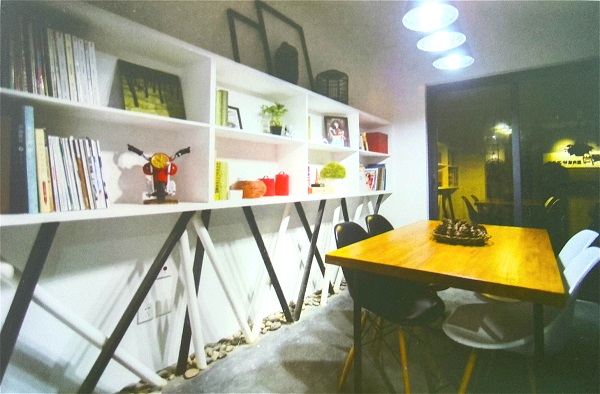 50平米辦公空間規(guī)劃懷舊主義的黑白調(diào)辦公家具配套方案設(shè)計(jì)