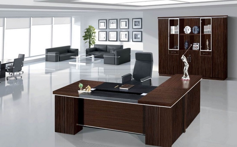 三款深咖色時(shí)尚現(xiàn)代的辦公大班臺圖片案例賞析
