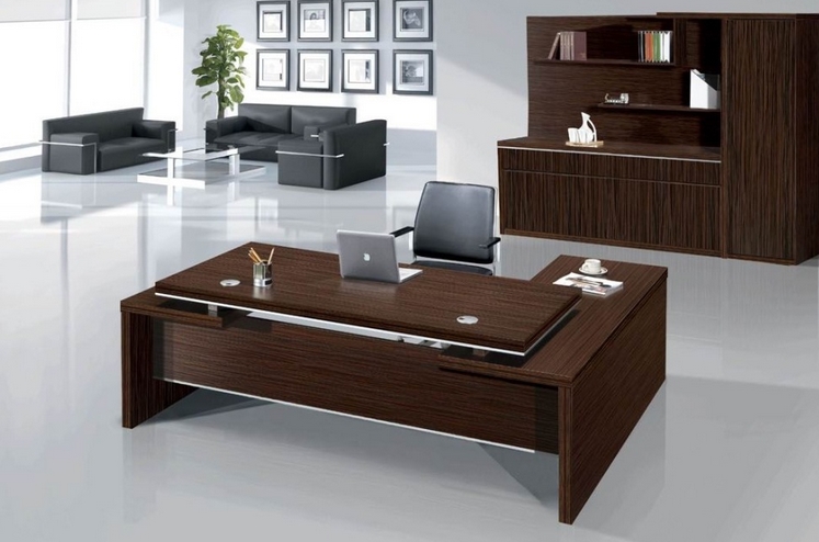 三款深咖色時(shí)尚現(xiàn)代的辦公大班臺圖片案例賞析