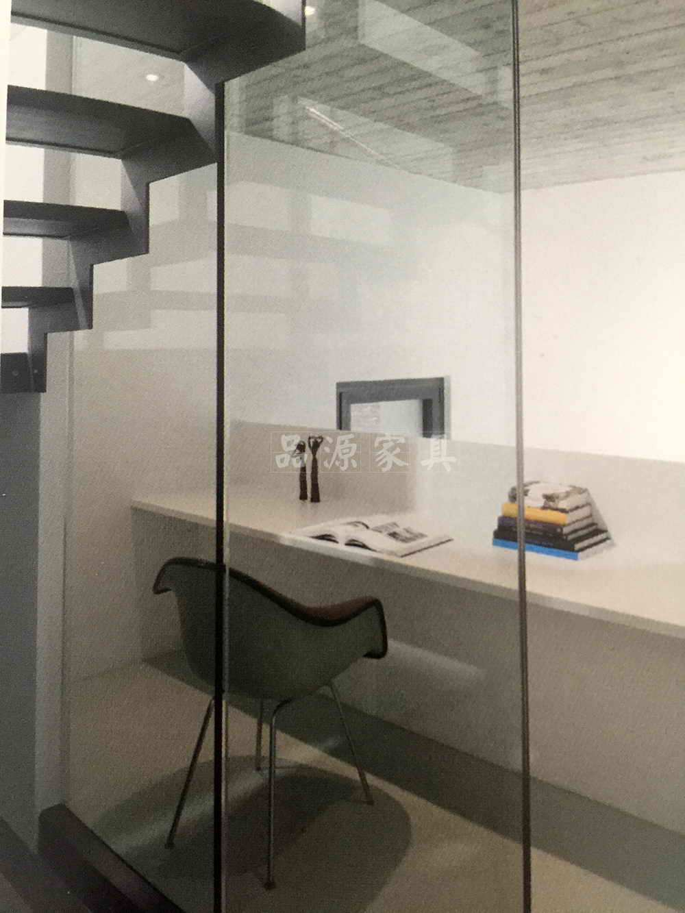 南京凡順辦公室家具為您收集各種著名家具擺放設計范例，供您參考家具的魅力