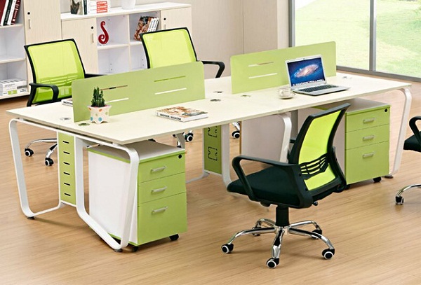 辦公桌隔斷帶柜-帶線槽的辦公桌