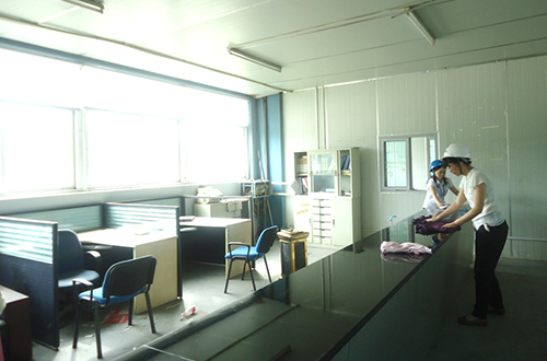 辦公空間吸塵器如何使用和存放？