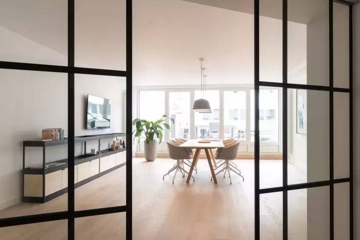 簡(jiǎn)約工作室